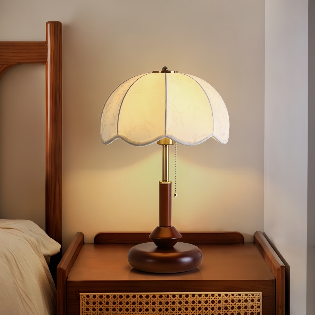 Home Decor Vintage - Luminária de Mesa Vintage com Cúpula